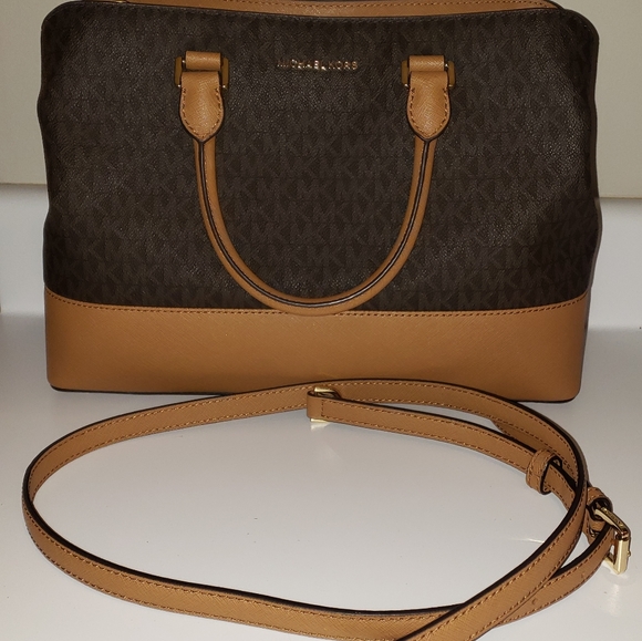 Like New! Michael Kors Satchel Handbag - Picture 1 of 4